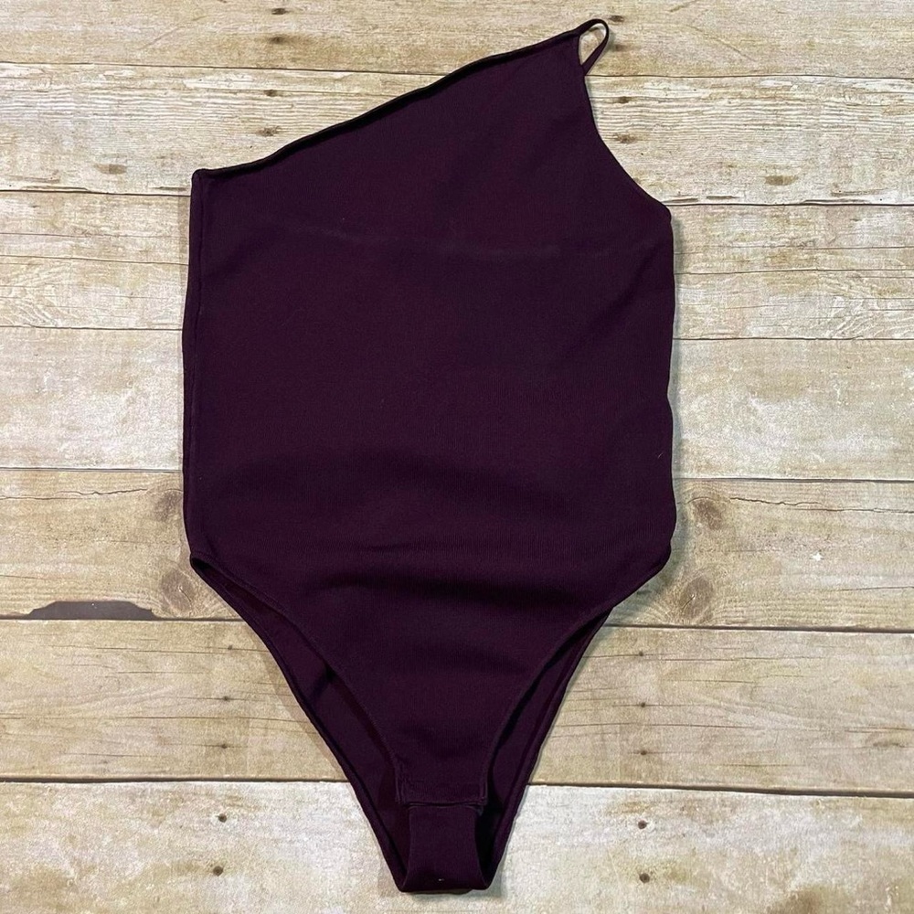Zara knit one shoulder purple bodysuit